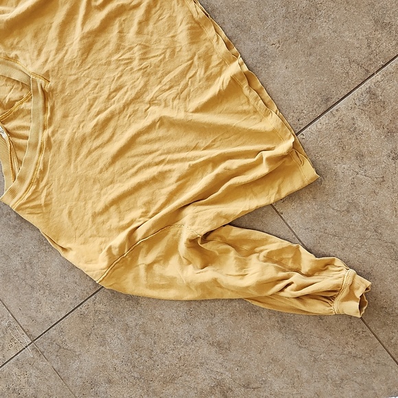 We The Free crop top - Picture 2 of 9